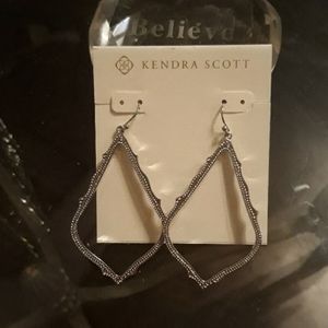 Kendra scott silver earrings never worn